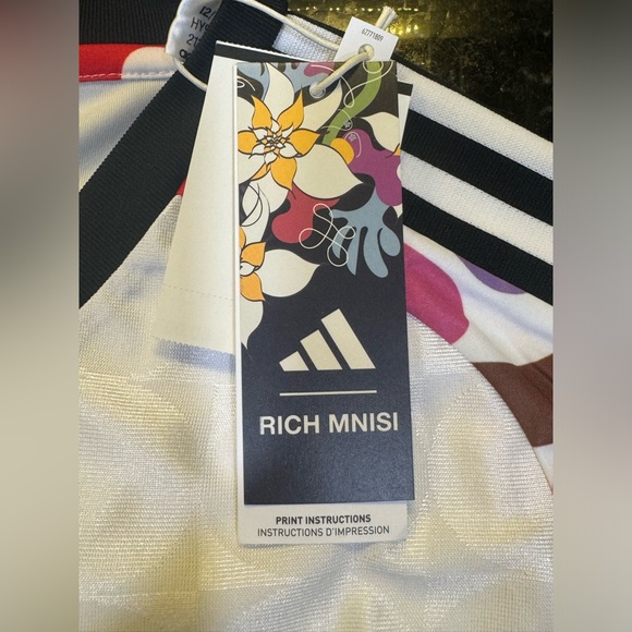 Adidas “Love Unites” Pride Soccer Jersey | Rich Mnisi Collab | XS Tiro - Picture 5 of 5